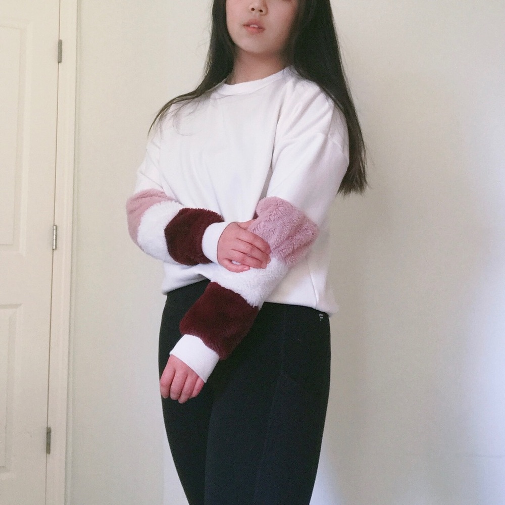 White crew neck with fluffy sleeves